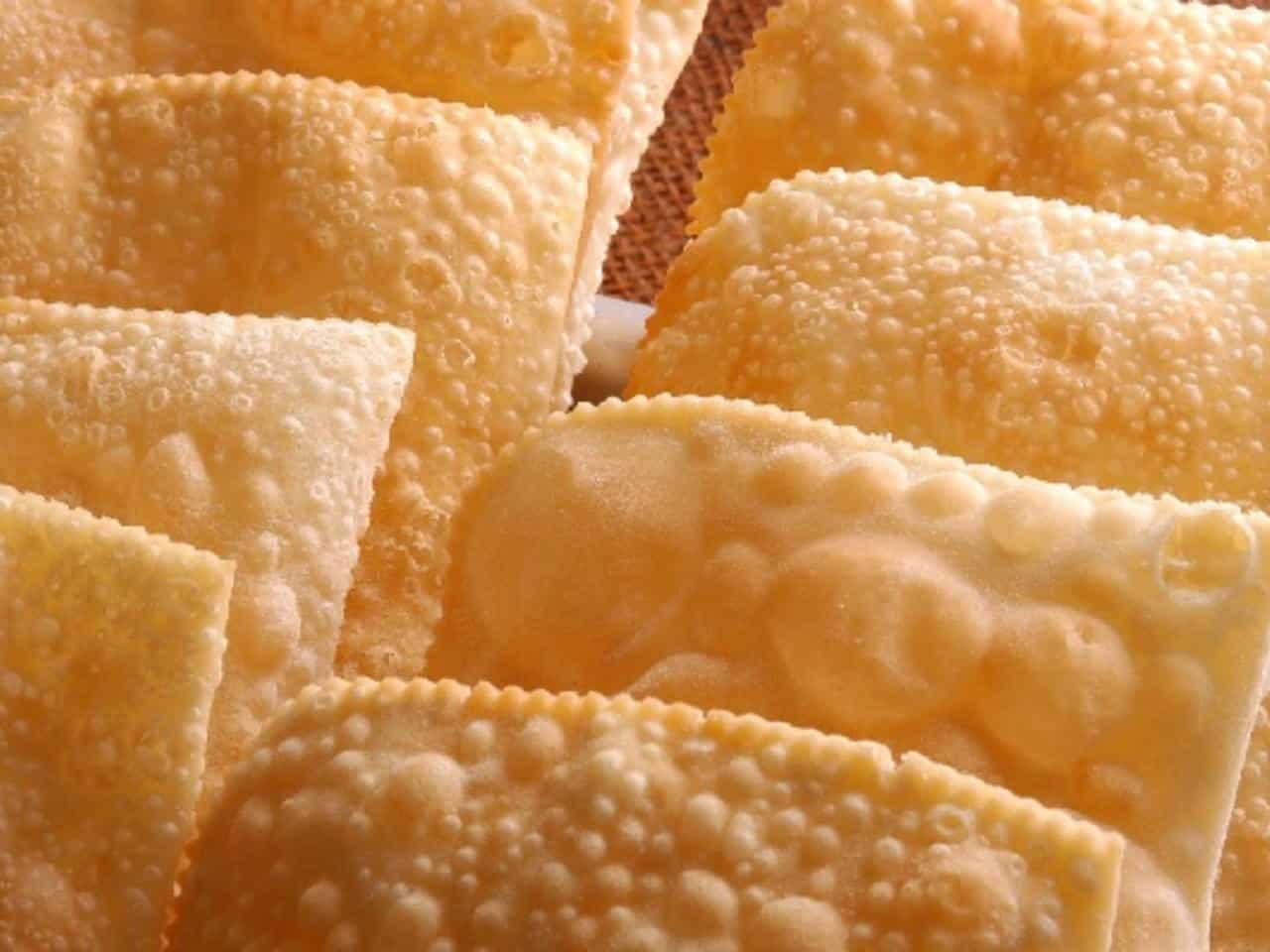 Como Fazer Massa de Pastel com 2 Ingredientes e Muito Sabor