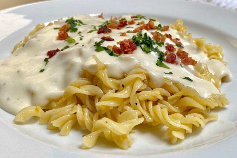 Macarrão Ao Molho Bechamel