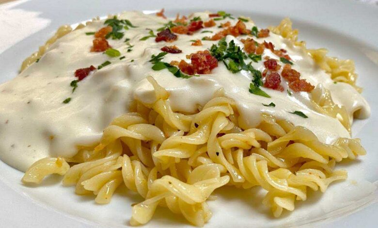 Macarrão Ao Molho Bechamel