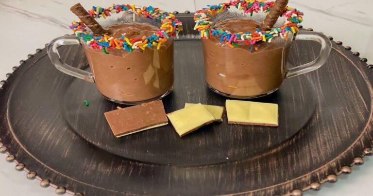 Chocolate quente de brigadeiro