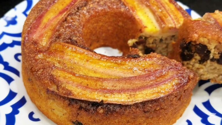 O Bolo Banana Aveia Sem Açúcar Saudável Delícia é nutritivo, funcional e fácil de fazer....