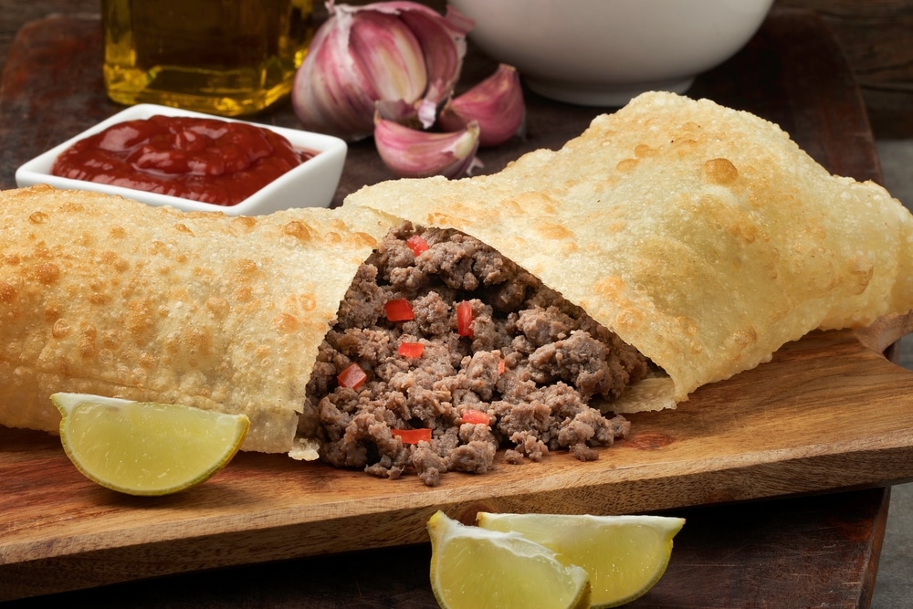 Sabores Tradicionais Pastel de Carne Moída para uma Delícia de Aconchego
