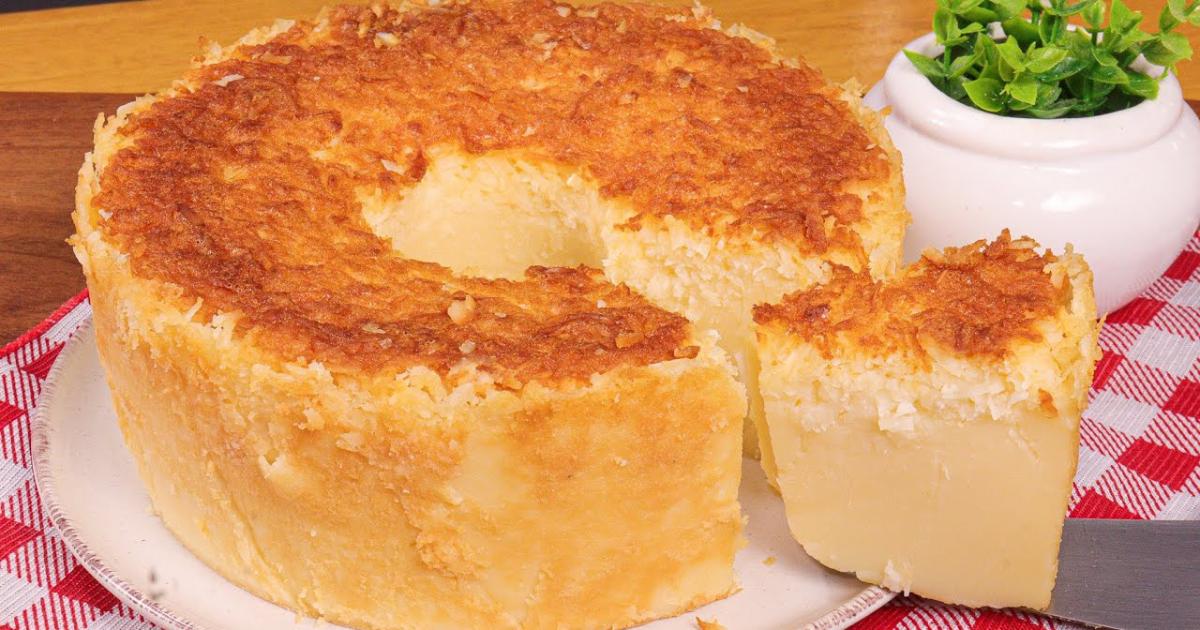 Bolo Cremoso de Coco Sem Trigo