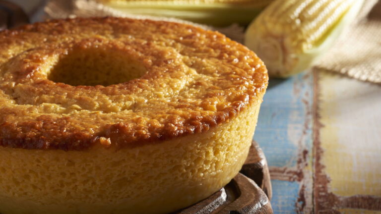 Receita de Bolo de Milho Verde de Latinha Prático e Gostoso